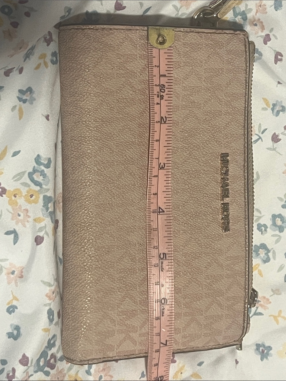 Michael Kors Blush Pink Signature Wristlet Wallet - Picture 6 of 8
